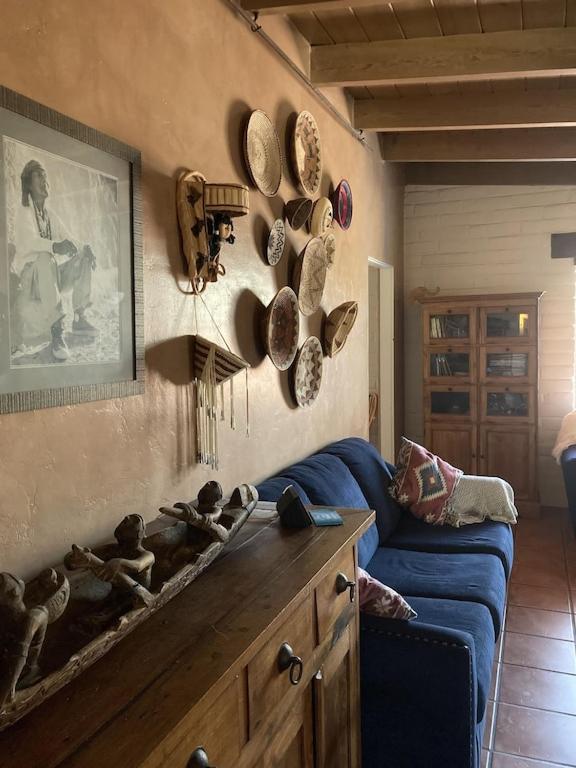Casa Azul - Cute Centrally Located Adobe With Large Fenced Outdoor Living For Pets And Adults, Non-Smoking Tucson Eksteriør billede