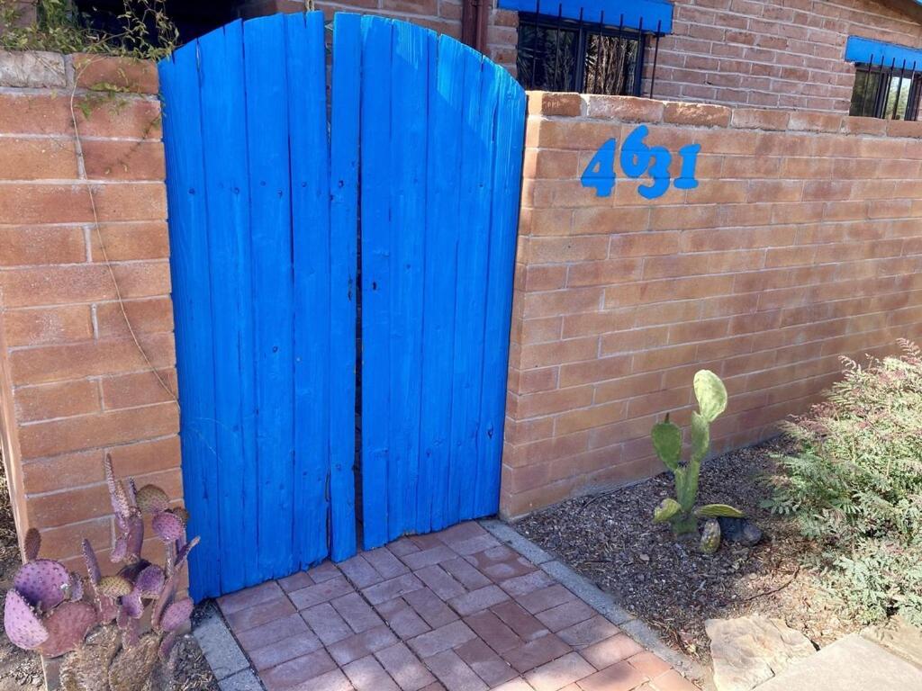 Casa Azul - Cute Centrally Located Adobe With Large Fenced Outdoor Living For Pets And Adults, Non-Smoking Tucson Eksteriør billede
