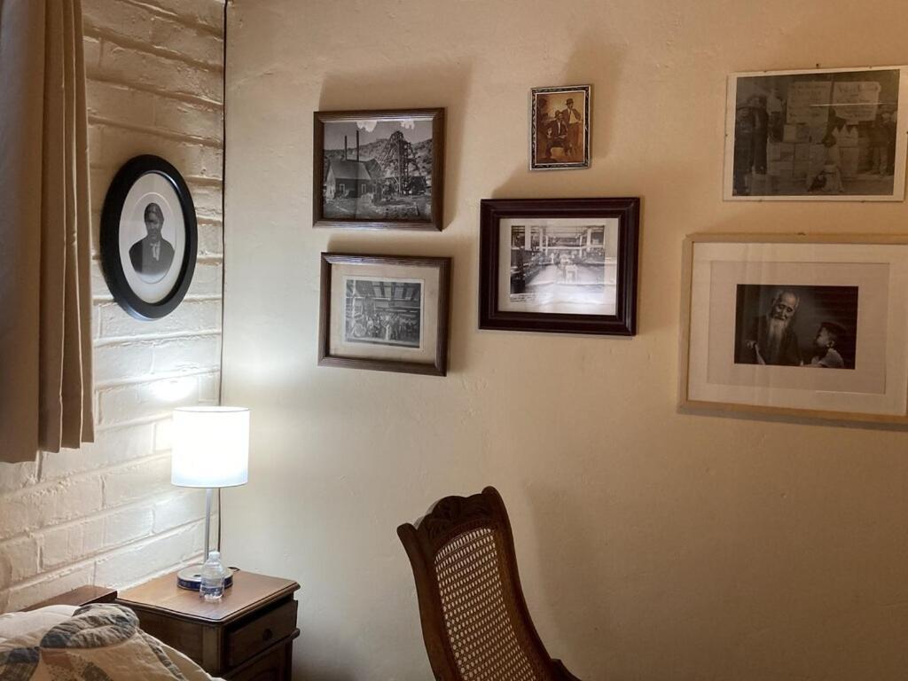 Casa Azul - Cute Centrally Located Adobe With Large Fenced Outdoor Living For Pets And Adults, Non-Smoking Tucson Eksteriør billede