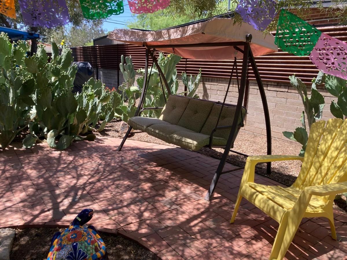 Casa Azul - Cute Centrally Located Adobe With Large Fenced Outdoor Living For Pets And Adults, Non-Smoking Tucson Eksteriør billede